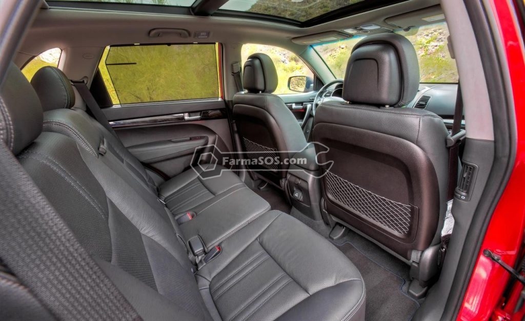 2014 kia sorento sx v 6 awd interior back 1024x626 مشخصات فنی کیا  سورنتو SX 2014